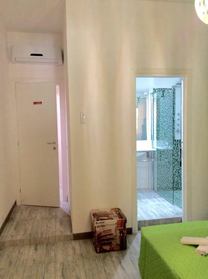 Like Family House Bed & Breakfast Rome Exterior photo