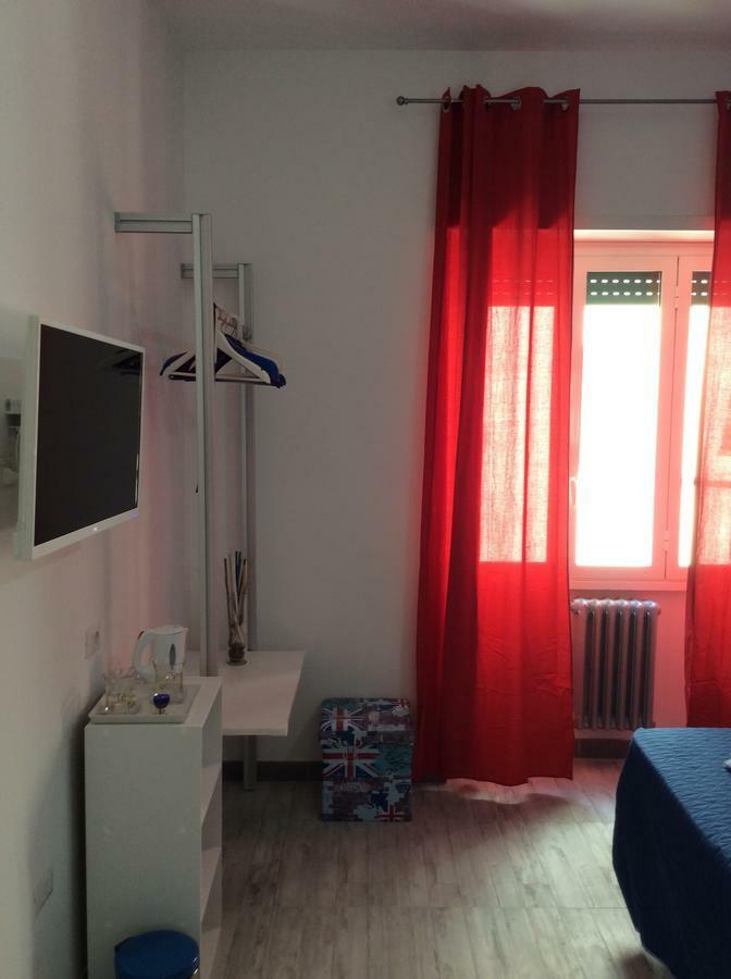 Like Family House Bed & Breakfast Rome Exterior photo
