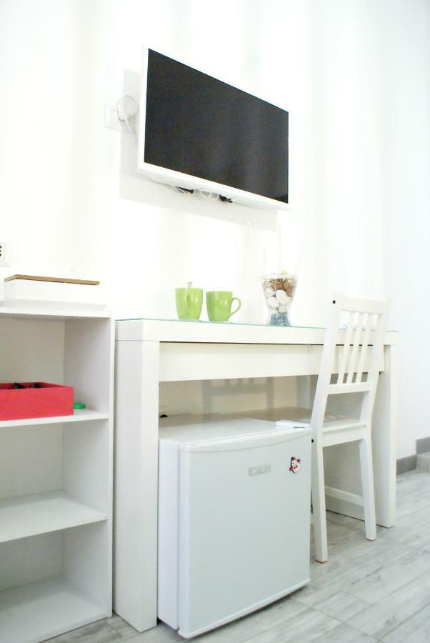Like Family House Bed & Breakfast Rome Exterior photo