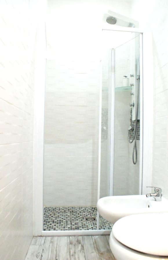 Like Family House Bed & Breakfast Rome Exterior photo